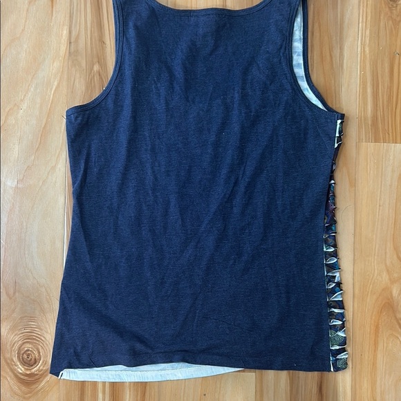 Blue Graphic Ruffled Sleeveless Tank Top - Picture 3 of 4